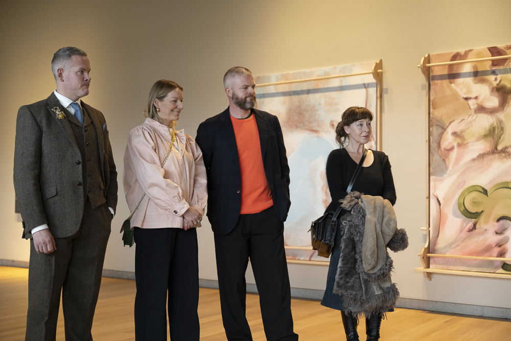 Kunstnarane samla: Bjørn Båsen, Ingrid Toogood, Lars Korff Lofthus og Gillian Carson 